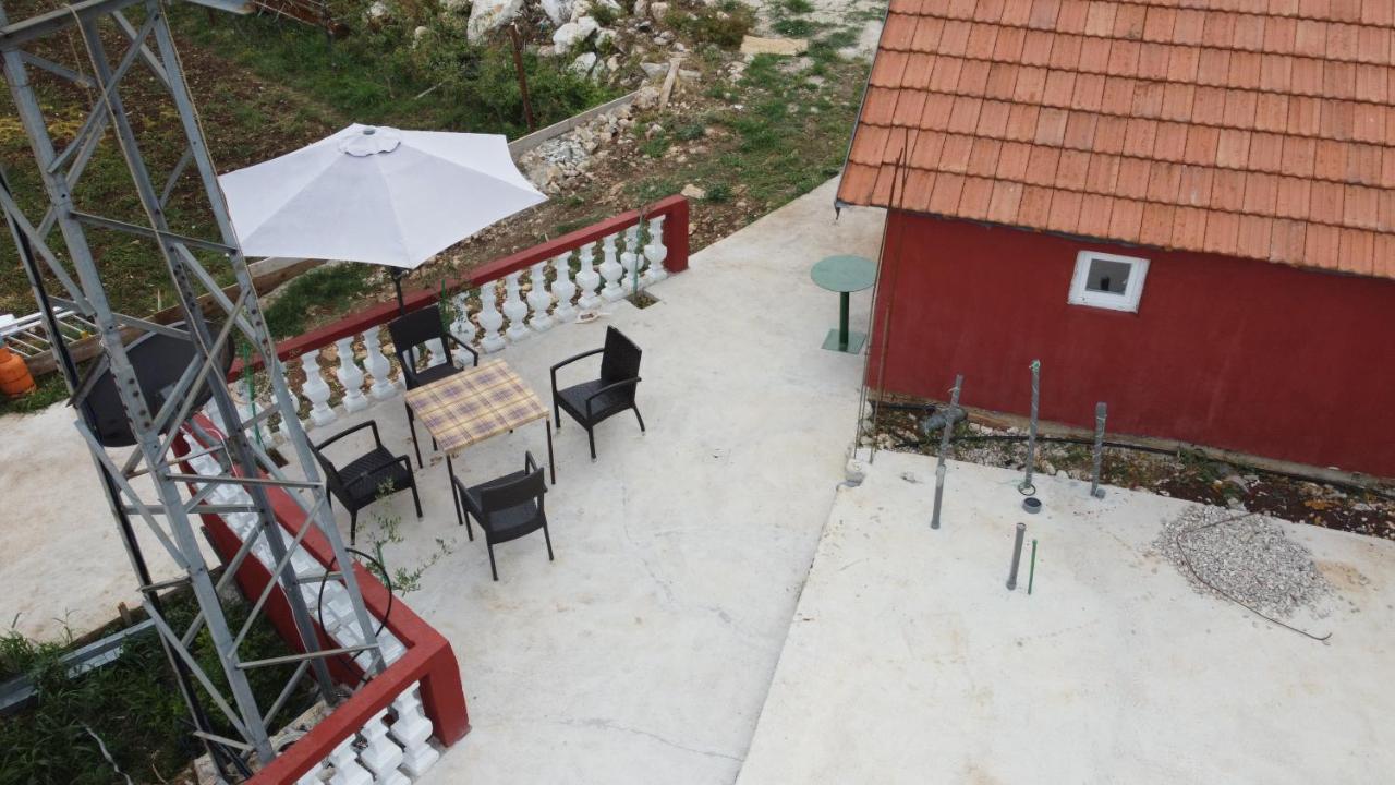 Red Apartman 2 Trebinje Esterno foto