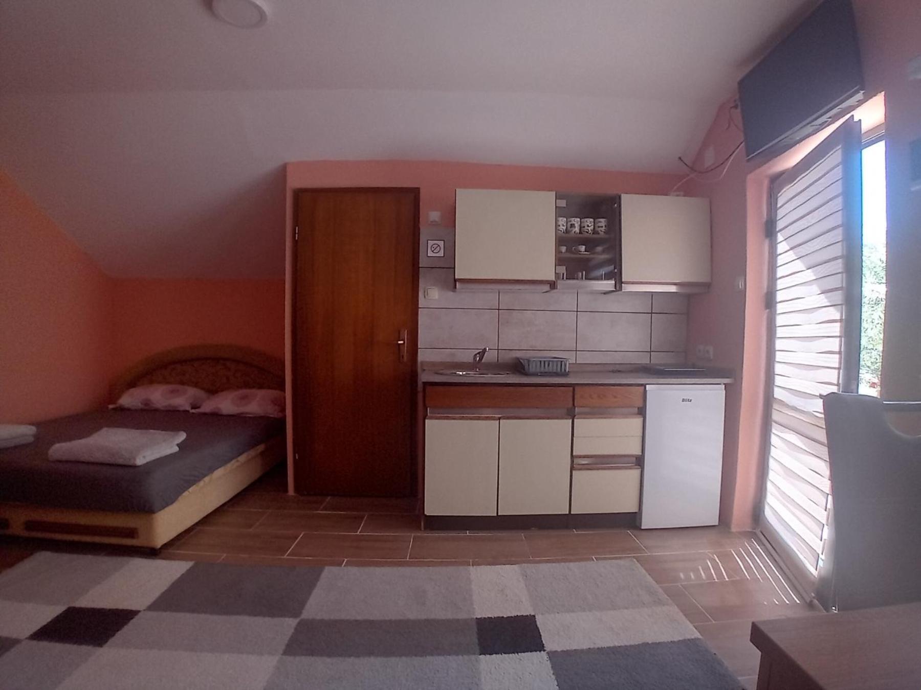 Red Apartman 2 Trebinje Esterno foto